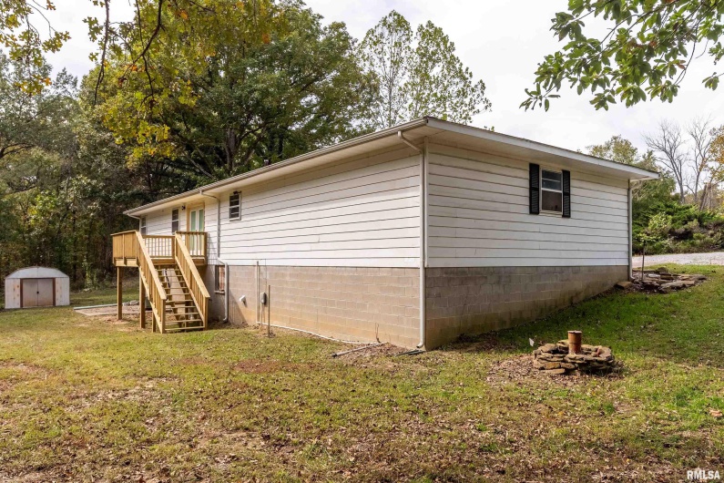 8375 Highway 145 S, Harrisburg, Illinois 62946-5521, 3 Bedrooms Bedrooms, 0 ,2 BathroomsBathrooms,Residential,For Sale,Highway 145 S,0,RMAEB460176
