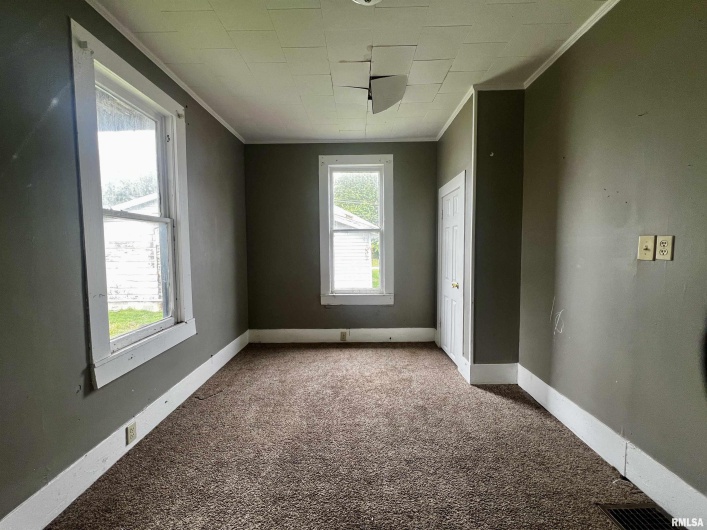 502 Beveridge Street, Carbondale, Illinois 62901, 0 , 0 ,0,Residential Income,For Sale,Beveridge,0,RMAEB460177