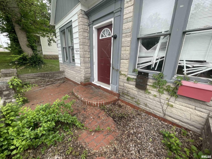 502 Beveridge Street, Carbondale, Illinois 62901, 0 , 0 ,0,Residential Income,For Sale,Beveridge,0,RMAEB460177