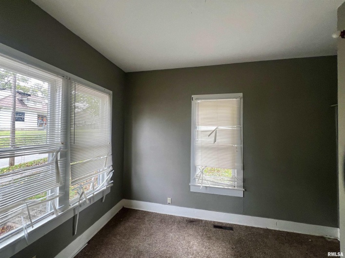502 Beveridge Street, Carbondale, Illinois 62901, 0 , 0 ,0,Residential Income,For Sale,Beveridge,0,RMAEB460177