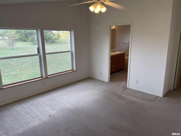 11980 Hafer Road, Carterville, Illinois 62918, 3 Bedrooms Bedrooms, 0 ,2 BathroomsBathrooms,Residential,For Sale,Hafer,0,RMAEB460180
