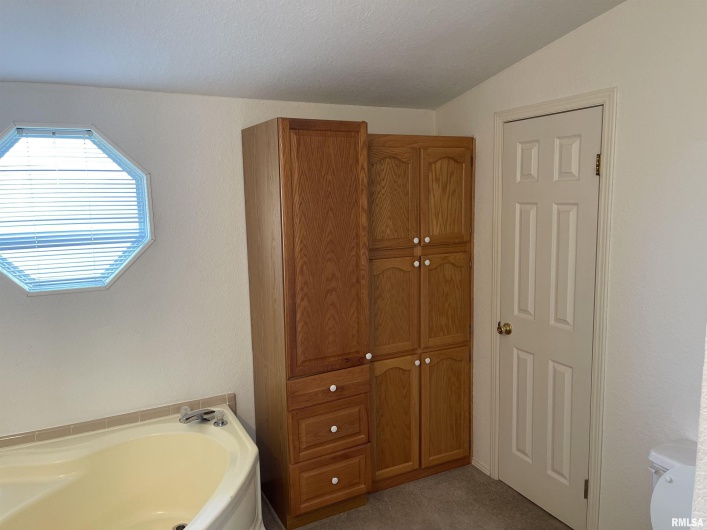 11980 Hafer Road, Carterville, Illinois 62918, 3 Bedrooms Bedrooms, 0 ,2 BathroomsBathrooms,Residential,For Sale,Hafer,0,RMAEB460180