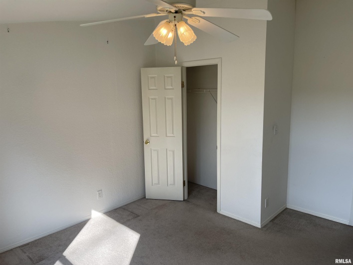11980 Hafer Road, Carterville, Illinois 62918, 3 Bedrooms Bedrooms, 0 ,2 BathroomsBathrooms,Residential,For Sale,Hafer,0,RMAEB460180