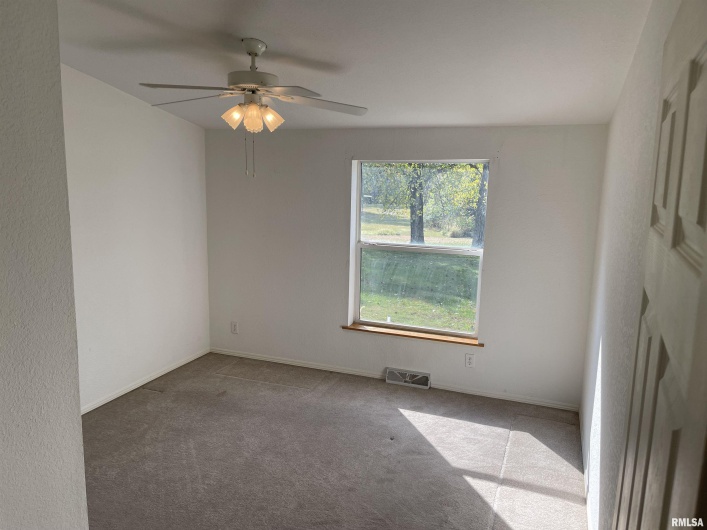 11980 Hafer Road, Carterville, Illinois 62918, 3 Bedrooms Bedrooms, 0 ,2 BathroomsBathrooms,Residential,For Sale,Hafer,0,RMAEB460180