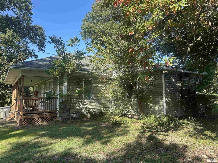 404 JACKSON Street, Carterville, Illinois 62918, 3 Bedrooms Bedrooms, 0 ,1 BathroomBathrooms,Residential,For Sale,JACKSON,0,RMAEB460188