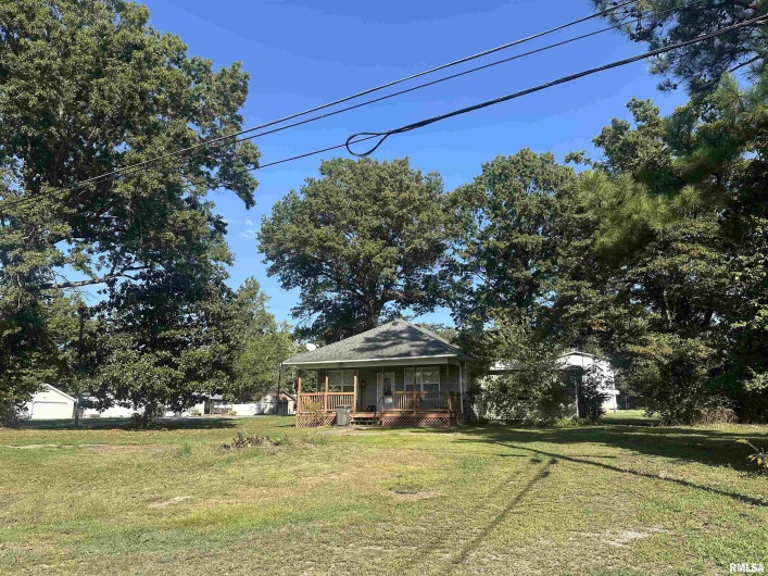 404 JACKSON Street, Carterville, Illinois 62918, 3 Bedrooms Bedrooms, 0 ,1 BathroomBathrooms,Residential,For Sale,JACKSON,0,RMAEB460188