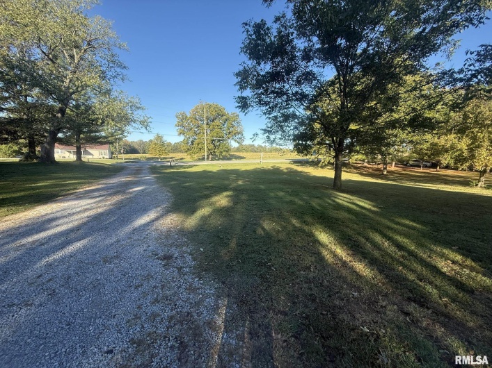 3232 IL-145 Road, Metropolis, Illinois 62960, 2 Bedrooms Bedrooms, 0 ,1 BathroomBathrooms,Residential,For Sale,IL-145,0,RMAEB460191