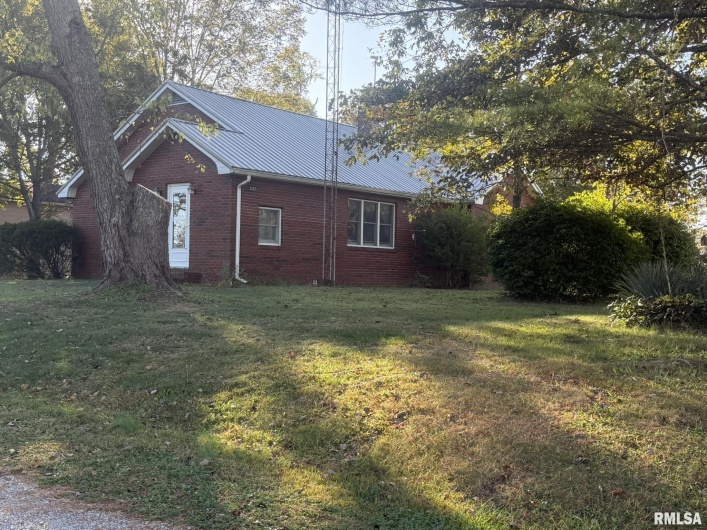 3232 IL-145 Road, Metropolis, Illinois 62960, 2 Bedrooms Bedrooms, 0 ,1 BathroomBathrooms,Residential,For Sale,IL-145,0,RMAEB460191