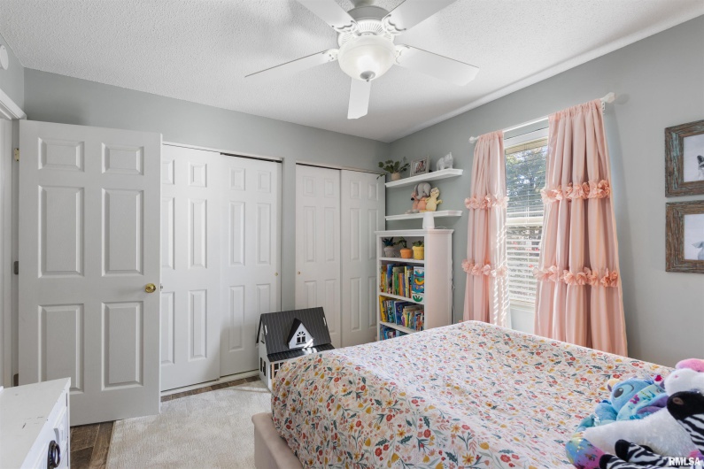 3029 TEAKWOOD Drive, Herrin, Illinois 62948, 3 Bedrooms Bedrooms, 0 ,2 BathroomsBathrooms,Residential,For Sale,TEAKWOOD,0,RMAEB460194