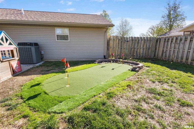 3029 TEAKWOOD Drive, Herrin, Illinois 62948, 3 Bedrooms Bedrooms, 0 ,2 BathroomsBathrooms,Residential,For Sale,TEAKWOOD,0,RMAEB460194