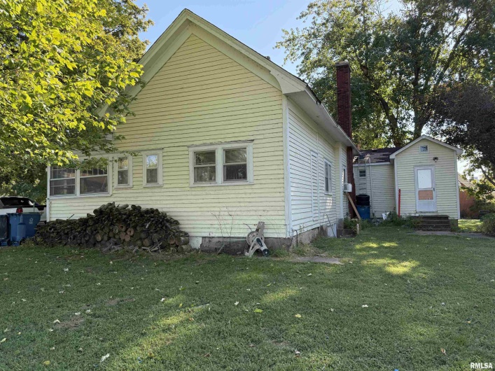 110 MONROE Street, Anna, Illinois 62906, 3 Bedrooms Bedrooms, 0 ,2 BathroomsBathrooms,Residential,For Sale,MONROE,0,RMAEB460199