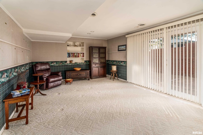 313 COUNTRY CLUB Lane, Harrisburg, Illinois 62946, 3 Bedrooms Bedrooms, 0 ,3 BathroomsBathrooms,Residential,For Sale,COUNTRY CLUB,0,RMAQC4268592