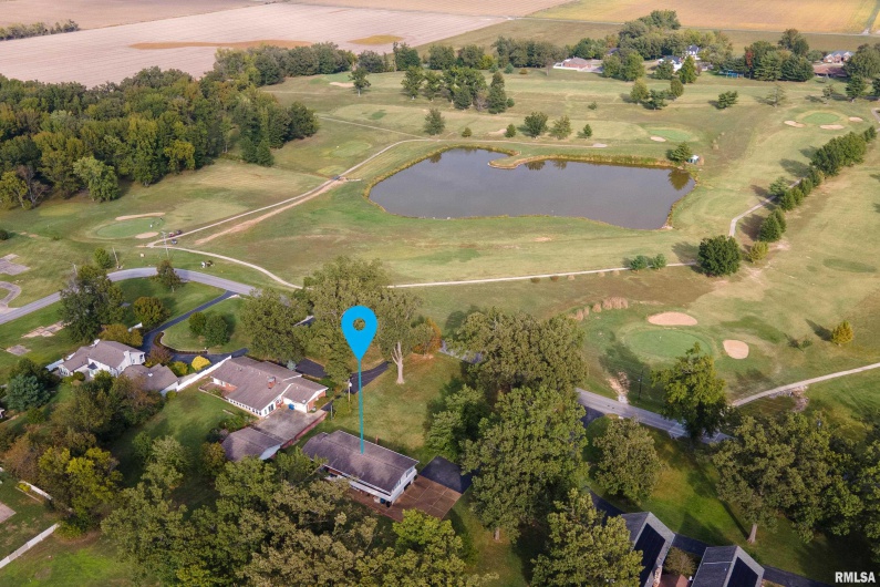 313 COUNTRY CLUB Lane, Harrisburg, Illinois 62946, 3 Bedrooms Bedrooms, 0 ,3 BathroomsBathrooms,Residential,For Sale,COUNTRY CLUB,0,RMAQC4268592