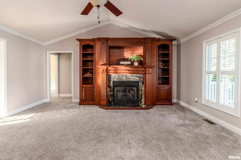 3004 Willow Branch Lane, Herrin, Illinois 62948, 3 Bedrooms Bedrooms, 0 ,2 BathroomsBathrooms,Residential,For Sale,Willow Branch,0,RMAEB460205