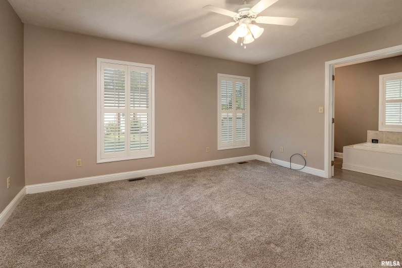 3004 Willow Branch Lane, Herrin, Illinois 62948, 3 Bedrooms Bedrooms, 0 ,2 BathroomsBathrooms,Residential,For Sale,Willow Branch,0,RMAEB460205