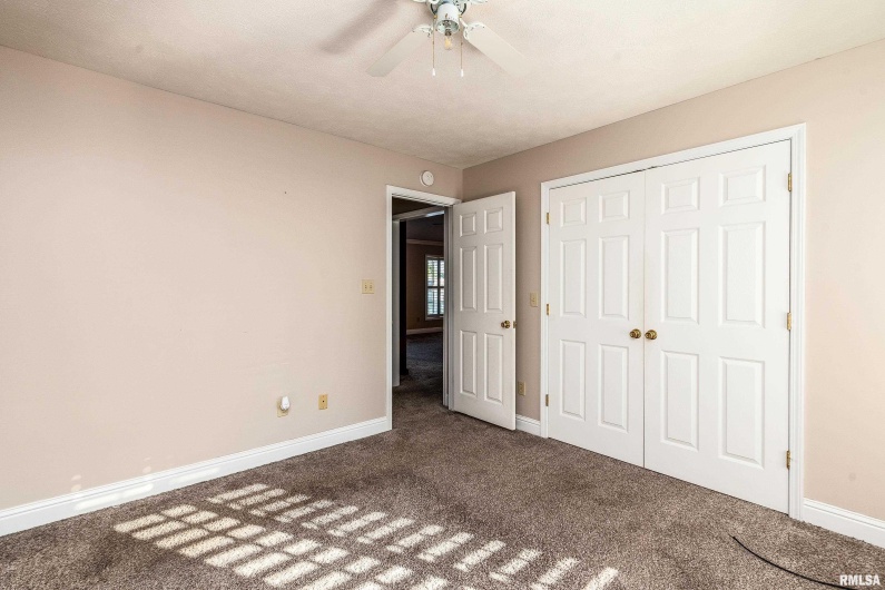 3004 Willow Branch Lane, Herrin, Illinois 62948, 3 Bedrooms Bedrooms, 0 ,2 BathroomsBathrooms,Residential,For Sale,Willow Branch,0,RMAEB460205