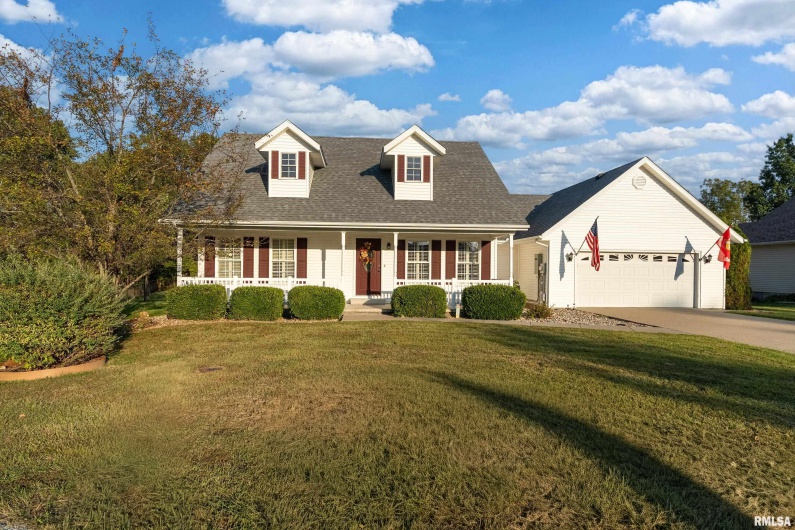 3004 Willow Branch Lane, Herrin, Illinois 62948, 3 Bedrooms Bedrooms, 0 ,2 BathroomsBathrooms,Residential,For Sale,Willow Branch,0,RMAEB460205