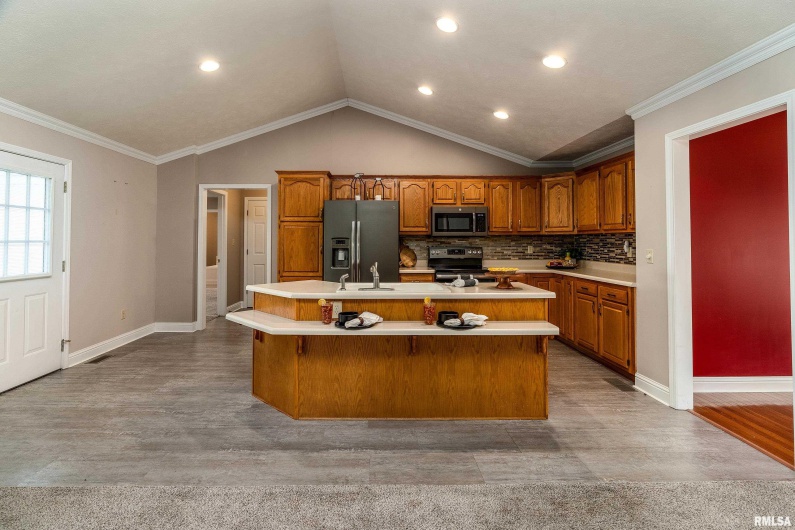 3004 Willow Branch Lane, Herrin, Illinois 62948, 3 Bedrooms Bedrooms, 0 ,2 BathroomsBathrooms,Residential,For Sale,Willow Branch,0,RMAEB460205