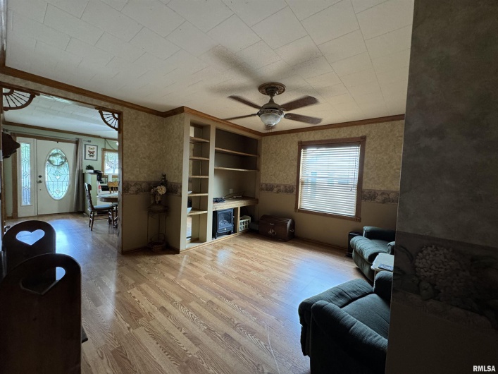 912 13TH Street, Herrin, Illinois 62948, 2 Bedrooms Bedrooms, 0 ,1 BathroomBathrooms,Residential,For Sale,13TH,0,RMAQC4265648