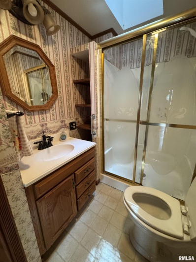 912 13TH Street, Herrin, Illinois 62948, 2 Bedrooms Bedrooms, 0 ,1 BathroomBathrooms,Residential,For Sale,13TH,0,RMAQC4265648