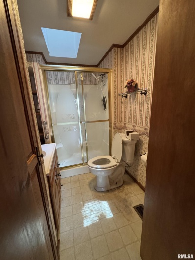 912 13TH Street, Herrin, Illinois 62948, 2 Bedrooms Bedrooms, 0 ,1 BathroomBathrooms,Residential,For Sale,13TH,0,RMAQC4265648