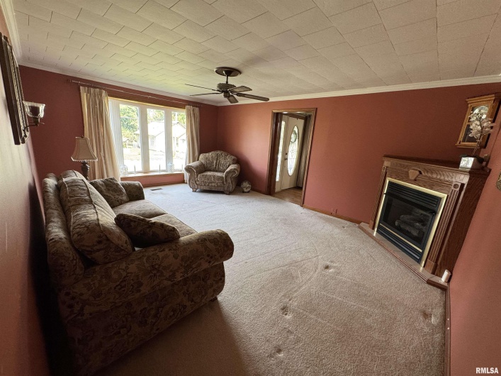 912 13TH Street, Herrin, Illinois 62948, 2 Bedrooms Bedrooms, 0 ,1 BathroomBathrooms,Residential,For Sale,13TH,0,RMAQC4265648