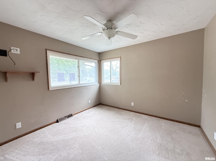 1007 HILLCREST Drive, Sparta, Illinois 62286, 3 Bedrooms Bedrooms, 0 ,1 BathroomBathrooms,Residential,For Sale,HILLCREST,0,RMAEB460209