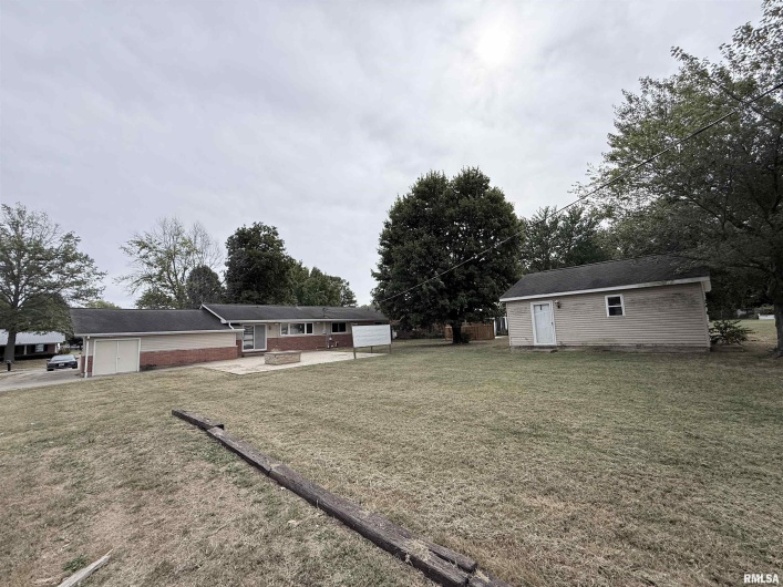 1007 HILLCREST Drive, Sparta, Illinois 62286, 3 Bedrooms Bedrooms, 0 ,1 BathroomBathrooms,Residential,For Sale,HILLCREST,0,RMAEB460209