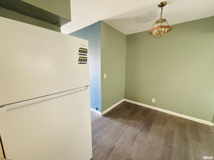 111 TOWER Road, Carbondale, Illinois 62901, 3 Bedrooms Bedrooms, 0 ,2 BathroomsBathrooms,Residential,For Sale,TOWER,0,RMAEB460206