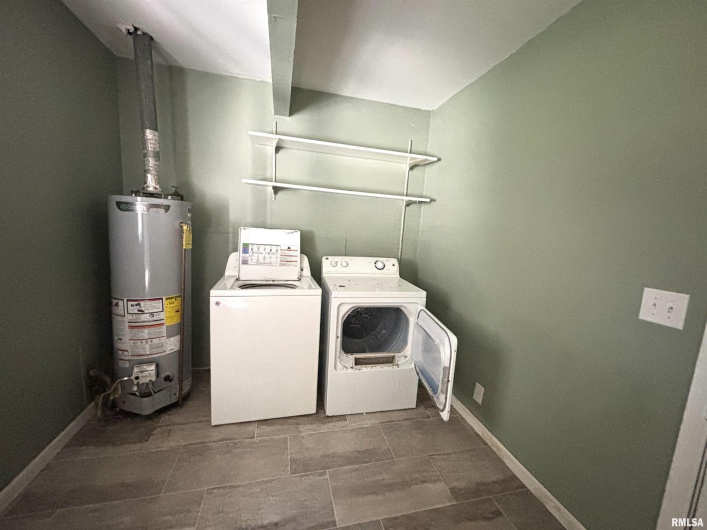 111 TOWER Road, Carbondale, Illinois 62901, 3 Bedrooms Bedrooms, 0 ,2 BathroomsBathrooms,Residential,For Sale,TOWER,0,RMAEB460206
