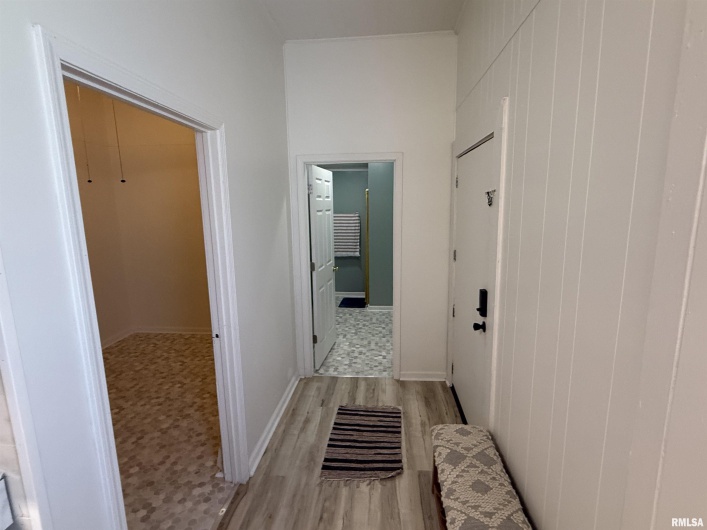 1100 CATHERINE Street, Metropolis, Illinois 62960, 4 Bedrooms Bedrooms, 0 ,2 BathroomsBathrooms,Residential,For Sale,CATHERINE,0,RMAEB459718