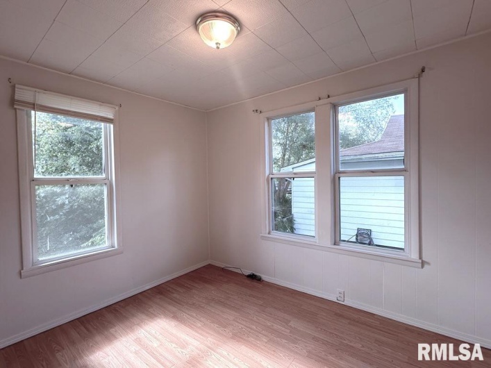 2027 HERBERT Street, Murphysboro, Illinois 62966, 2 Bedrooms Bedrooms, 0 ,1 BathroomBathrooms,Residential,For Sale,HERBERT,0,RMAEB460220