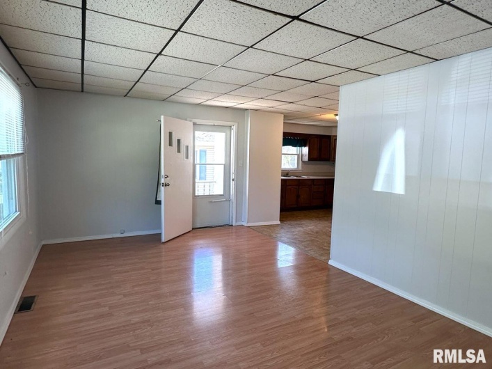 2027 HERBERT Street, Murphysboro, Illinois 62966, 2 Bedrooms Bedrooms, 0 ,1 BathroomBathrooms,Residential,For Sale,HERBERT,0,RMAEB460220