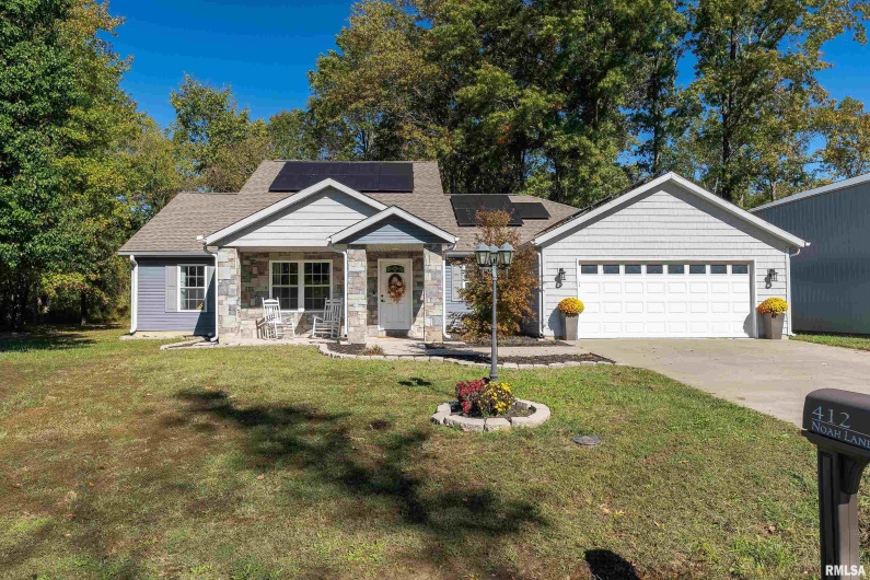 412 Noah Lane, Carterville, Illinois 62918, 3 Bedrooms Bedrooms, 0 ,2 BathroomsBathrooms,Residential,For Sale,Noah,0,RMAQC4268650