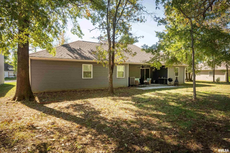 412 Noah Lane, Carterville, Illinois 62918, 3 Bedrooms Bedrooms, 0 ,2 BathroomsBathrooms,Residential,For Sale,Noah,0,RMAQC4268650
