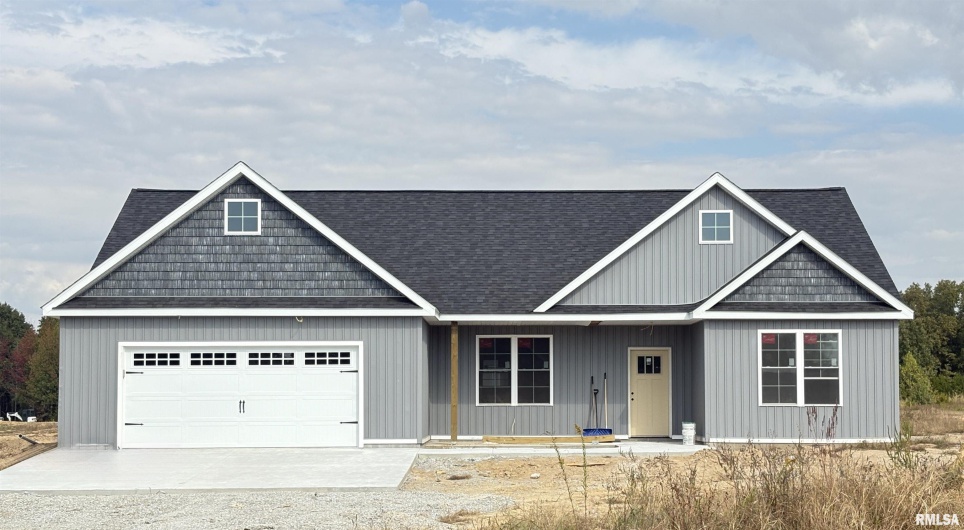 855 Stone Hill Drive, Carbondale, Illinois 62901, 3 Bedrooms Bedrooms, 0 ,2 BathroomsBathrooms,Residential,For Sale,Stone Hill,0,RMAEB460221