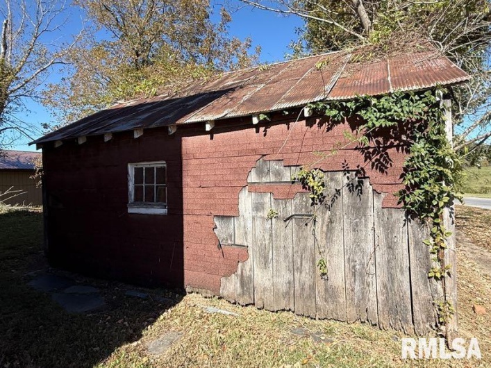 217 MARKET Street, Golconda, Illinois 62938-9998, 3 Bedrooms Bedrooms, 0 ,0,Residential,For Sale,MARKET,0,RMAQC4268655