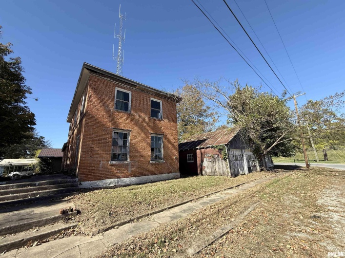 217 MARKET Street, Golconda, Illinois 62938-9998, 3 Bedrooms Bedrooms, 0 ,0,Residential,For Sale,MARKET,0,RMAQC4268655