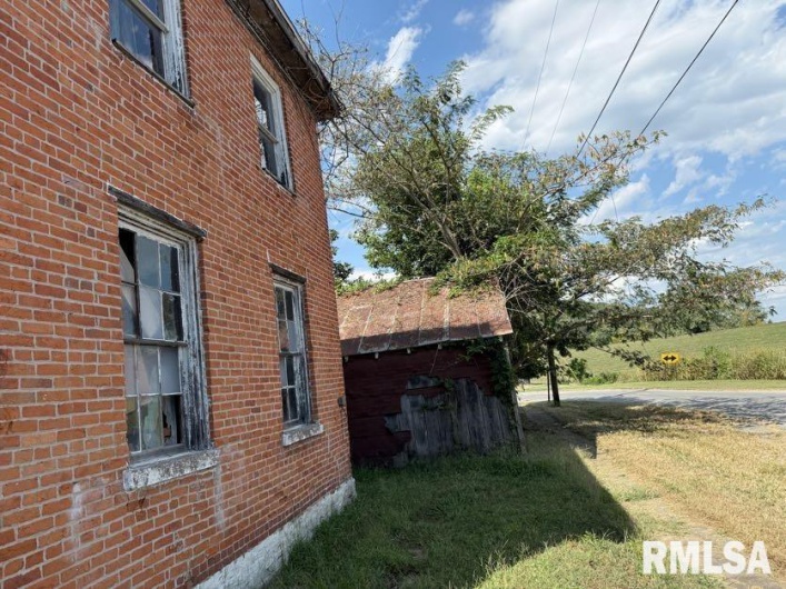 217 MARKET Street, Golconda, Illinois 62938-9998, 3 Bedrooms Bedrooms, 0 ,0,Residential,For Sale,MARKET,0,RMAQC4268655
