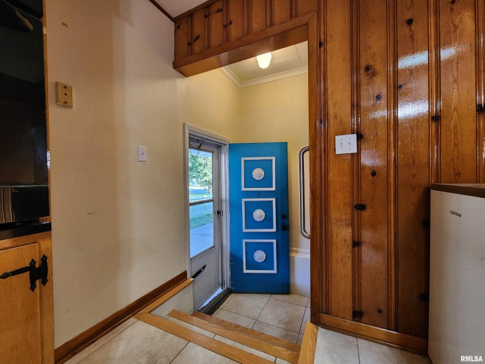 2308 ALEXANDER Street, Murphysboro, Illinois 62966, 3 Bedrooms Bedrooms, 0 ,1 BathroomBathrooms,Residential,For Sale,ALEXANDER,0,RMAEB460223
