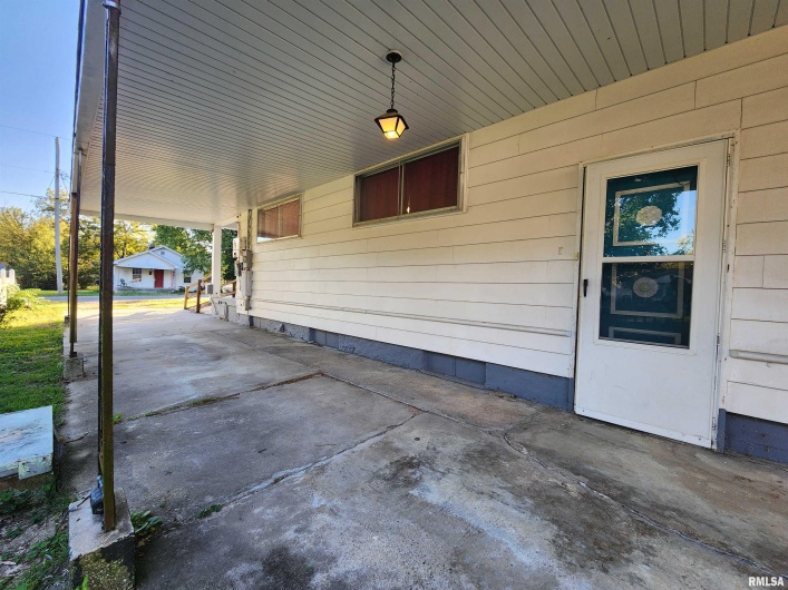 2308 ALEXANDER Street, Murphysboro, Illinois 62966, 3 Bedrooms Bedrooms, 0 ,1 BathroomBathrooms,Residential,For Sale,ALEXANDER,0,RMAEB460223
