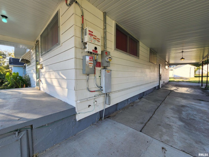 2308 ALEXANDER Street, Murphysboro, Illinois 62966, 3 Bedrooms Bedrooms, 0 ,1 BathroomBathrooms,Residential,For Sale,ALEXANDER,0,RMAEB460223