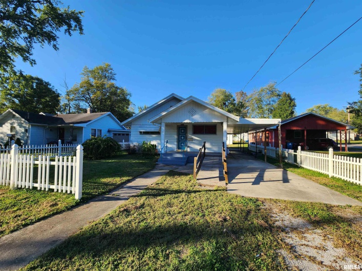 2308 ALEXANDER Street, Murphysboro, Illinois 62966, 3 Bedrooms Bedrooms, 0 ,1 BathroomBathrooms,Residential,For Sale,ALEXANDER,0,RMAEB460223