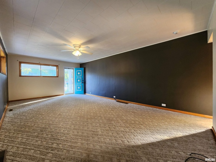 2308 ALEXANDER Street, Murphysboro, Illinois 62966, 3 Bedrooms Bedrooms, 0 ,1 BathroomBathrooms,Residential,For Sale,ALEXANDER,0,RMAEB460223