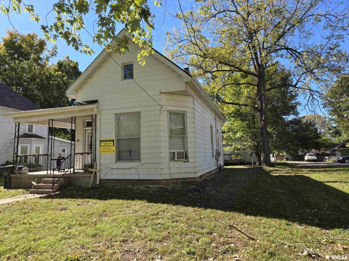 408 SPRINGER Street, Carbondale, Illinois 62901, 0 , 0 ,0,Residential Income,For Sale,SPRINGER,0,RMAEB460226