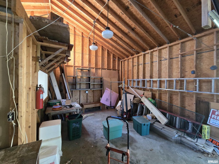 211 MCNEIL Street, Carterville, Illinois 62918, 2 Bedrooms Bedrooms, 0 ,2 BathroomsBathrooms,Residential,For Sale,MCNEIL,0,RMAQC4268669