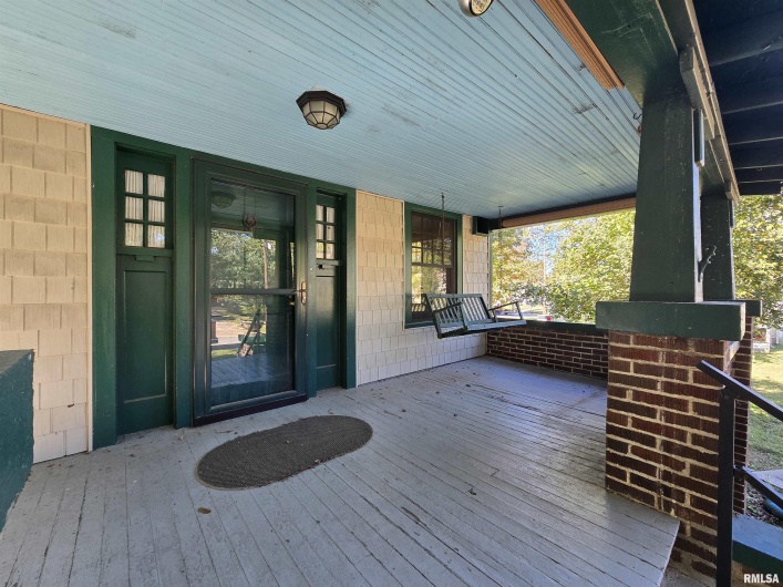 211 MCNEIL Street, Carterville, Illinois 62918, 2 Bedrooms Bedrooms, 0 ,2 BathroomsBathrooms,Residential,For Sale,MCNEIL,0,RMAQC4268669