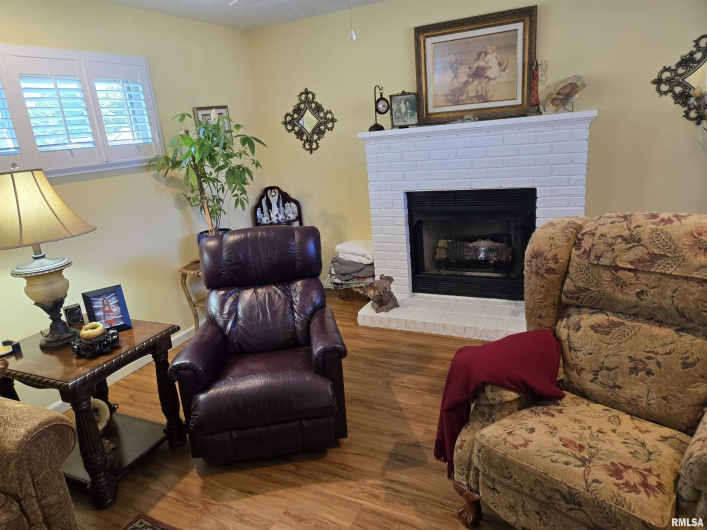 1708 REMINGTON Court, Marion, Illinois 62959, 3 Bedrooms Bedrooms, 0 ,2 BathroomsBathrooms,Residential,For Sale,REMINGTON,0,RMAEB460232
