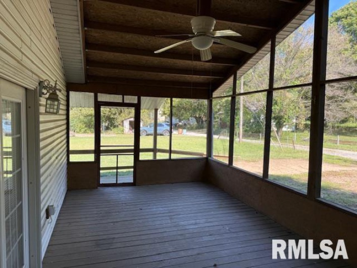 538 17TH Street, Murphysboro, Illinois 62966, 2 Bedrooms Bedrooms, 0 ,2 BathroomsBathrooms,Residential,For Sale,17TH,0,RMAEB460229