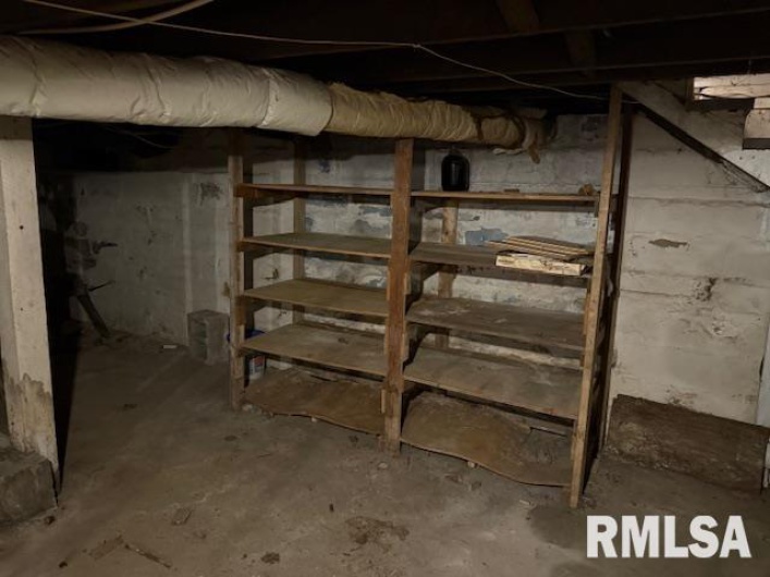 538 17TH Street, Murphysboro, Illinois 62966, 2 Bedrooms Bedrooms, 0 ,2 BathroomsBathrooms,Residential,For Sale,17TH,0,RMAEB460229